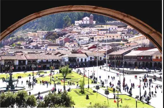 中尚圖合作出書(shū)